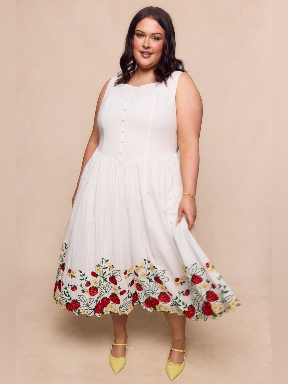 Ivy City Co. Clarissa corset Dress in Strawberry, 100% cotton, white, size L